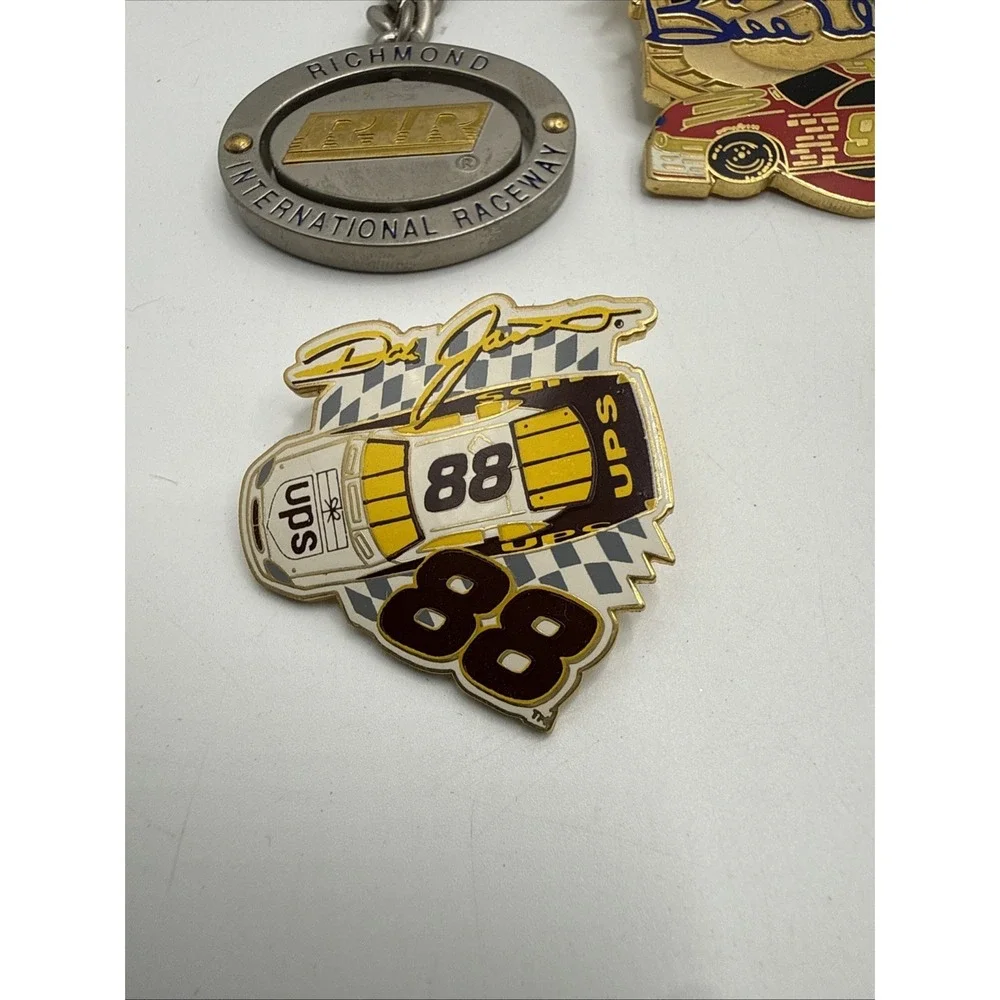 Lot Of 15 Nascar Lapel Pins And Keychains Vintage